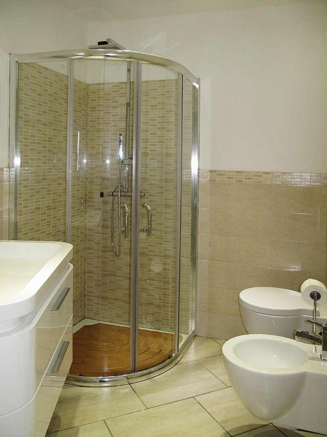 Casa Simone Apartment Оменя Екстериор снимка