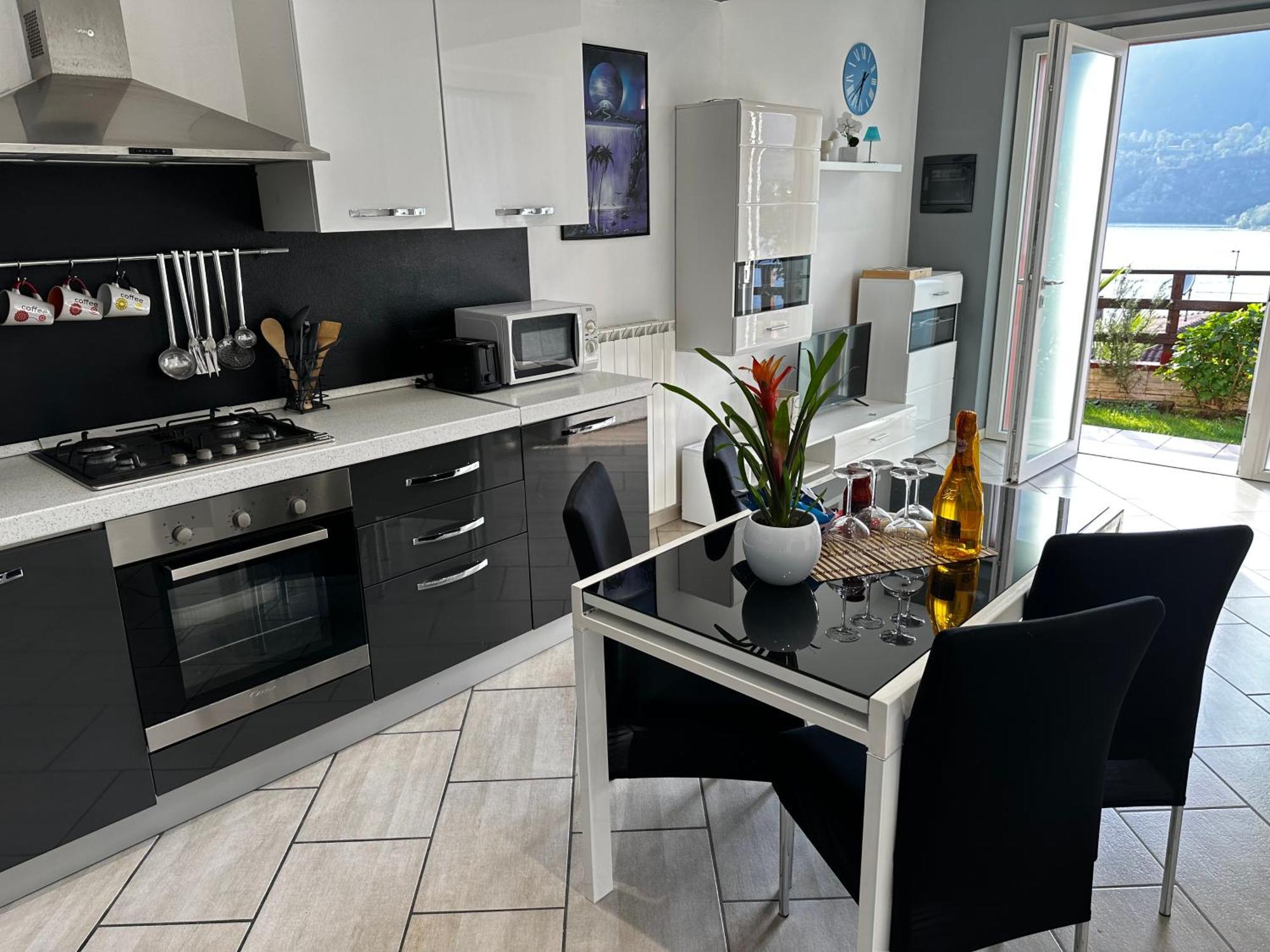 Casa Simone Apartment Оменя Екстериор снимка